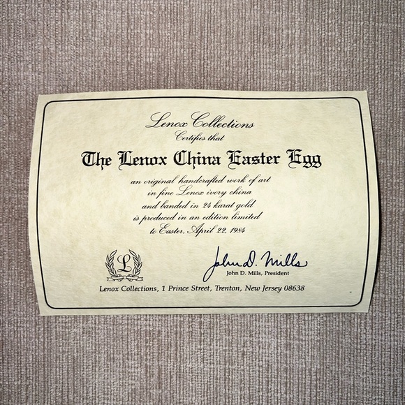 Lenox 1984 Easter Egg - Picture 8 of 9